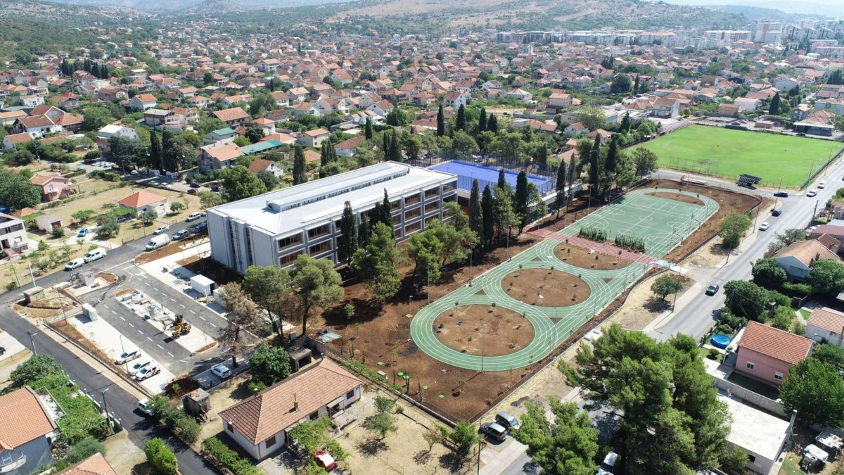 Prodaje se plac u Tološima,Podgorica