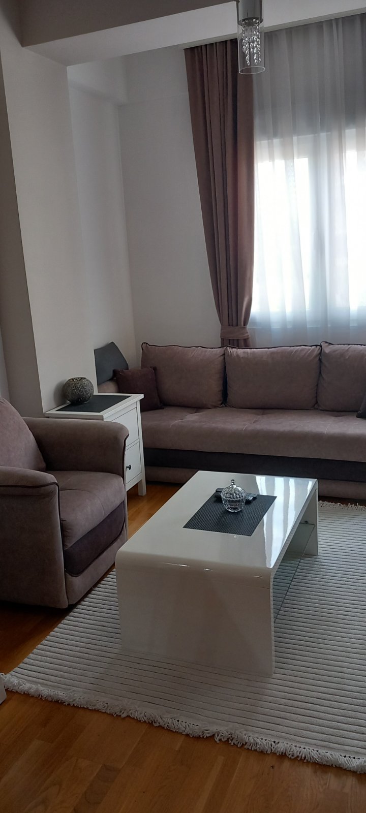 Izdaje se jednosoban stan na Zabjelu,Podgorica