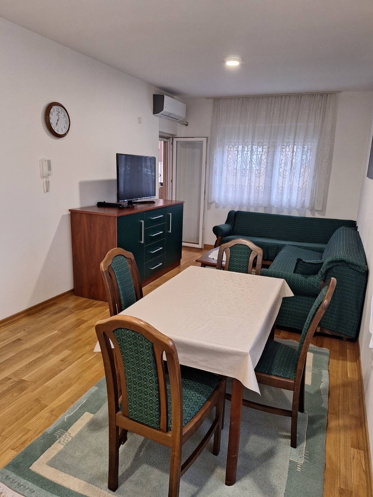 Izdaje se namjesten jednosoban stan, Tuški put, Podgorica
