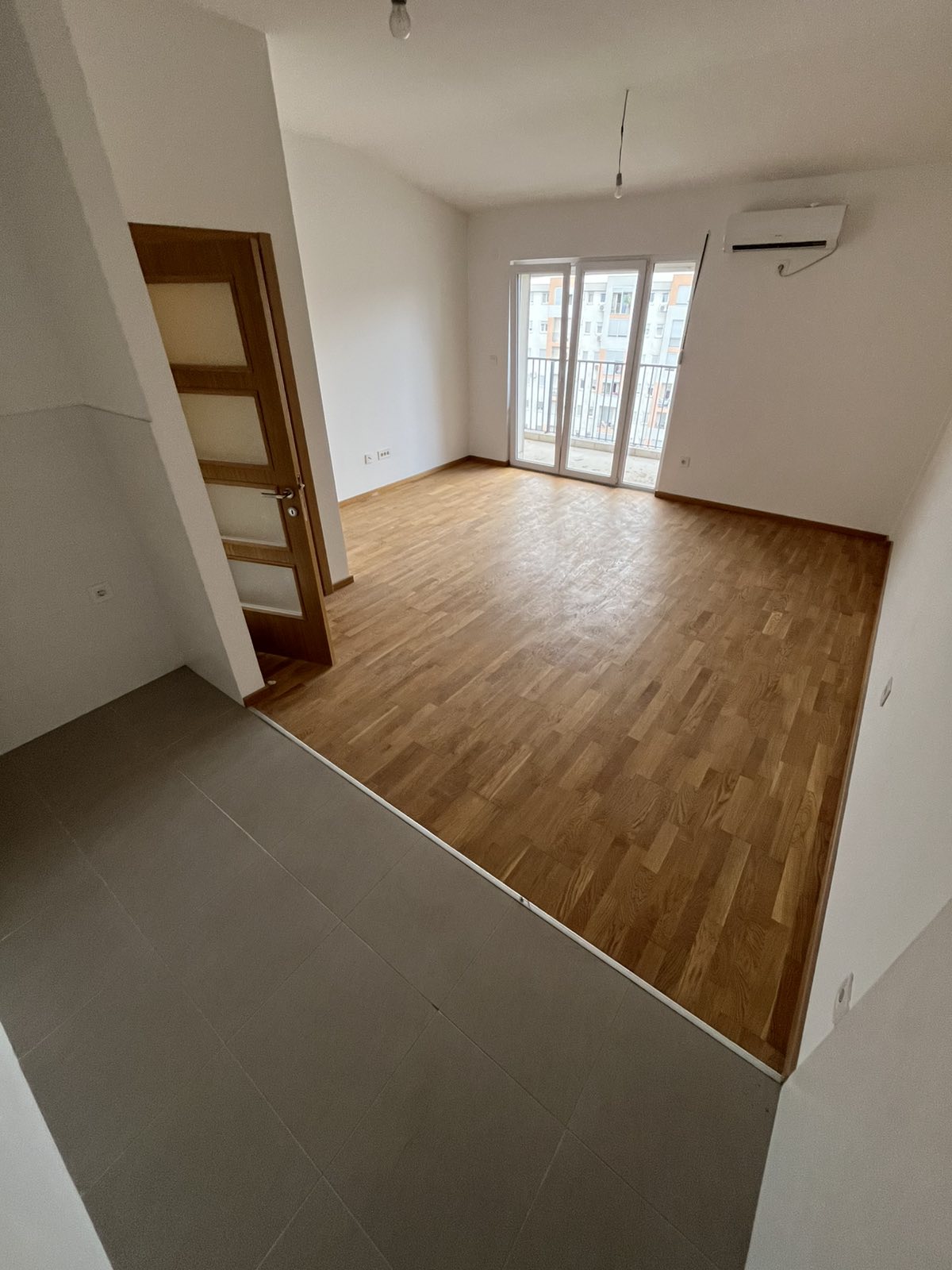 Prodaje se nov, neuseljavan dvosoban stan, Stari aerodrom, Podgorica