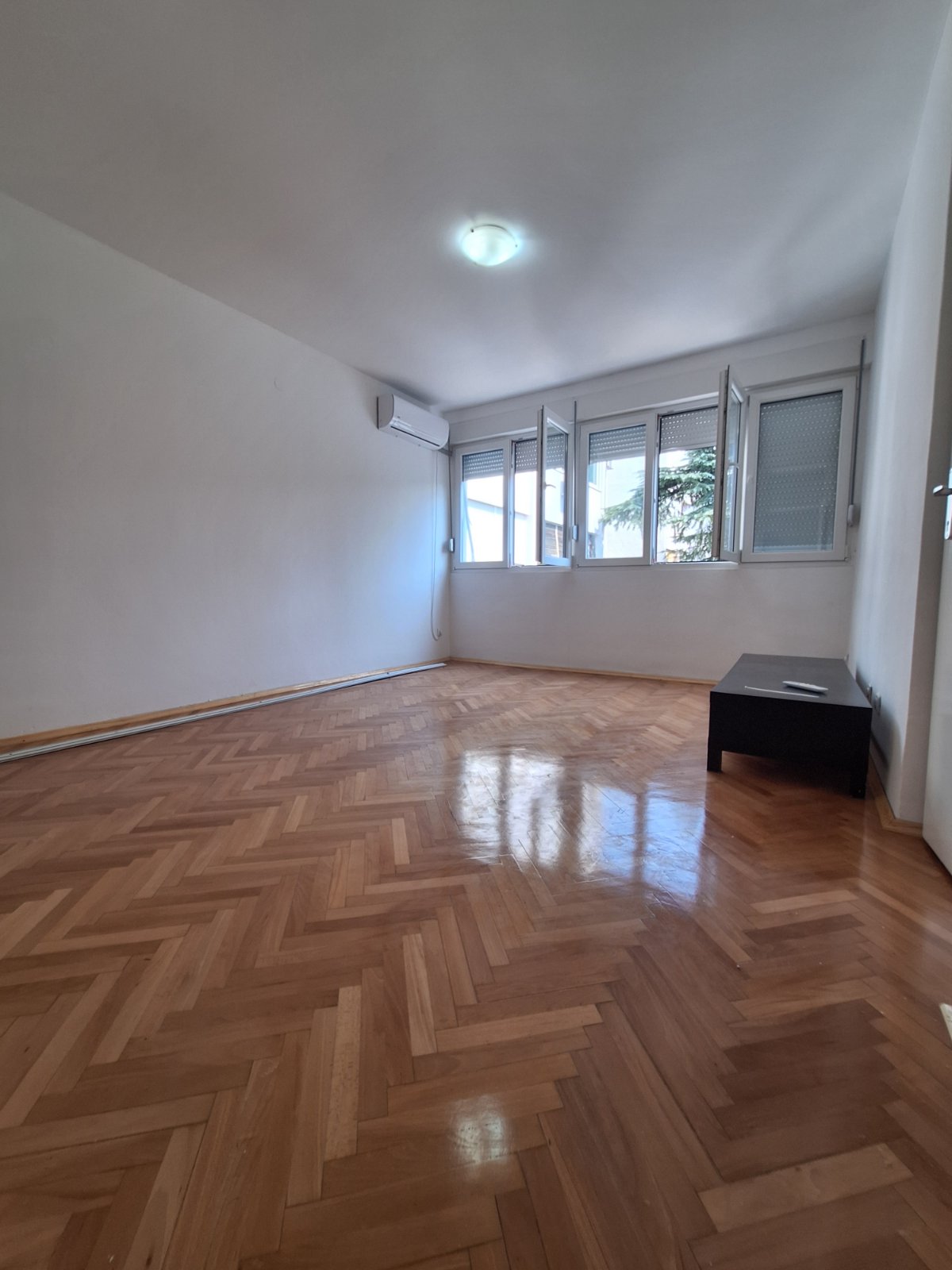 Prodaje se garsonjera, Pejton, Podgorica